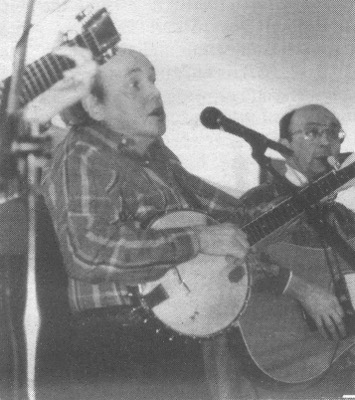 Former LASC Board member Ronnie Dee played banjo with the Riverfront Ramblers. On guitar, right, is Ed Adams.