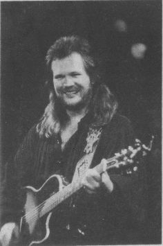 Travis Tritt. Photo by Beverly Ingram