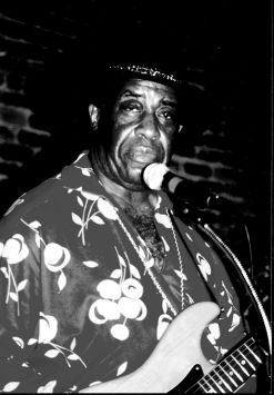 Long John Hunter at Stevie Ray\'s