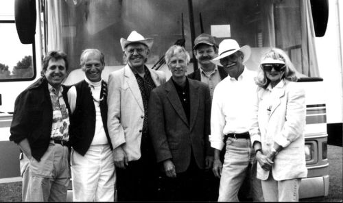 Left to right, the Dillards’ Rodney Dillard, Mitch Jayne, Doug Dillard, Dean Webb; the Cumberlands’ Dave Cosson, Harold Thom, Betty Thom.